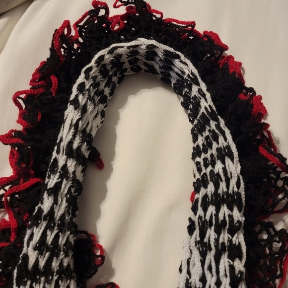 Handmade Knit black,red and white - Picture 2 of 3